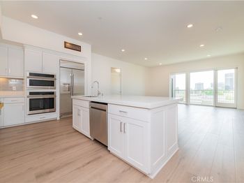 1507 Rivington