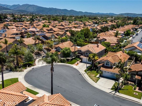 4 Raposa, Rancho Santa Margarita CA 92688