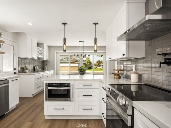 9802 Effingham  Drive, Huntington Beach CA 92646