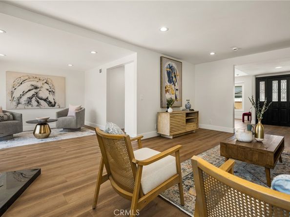 9802 Effingham  Drive, Huntington Beach CA 92646