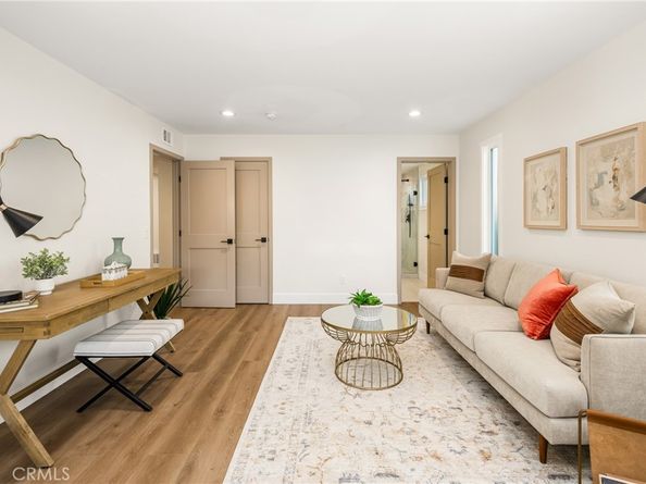 9802 Effingham  Drive, Huntington Beach CA 92646