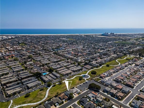 9802 Effingham  Drive, Huntington Beach CA 92646