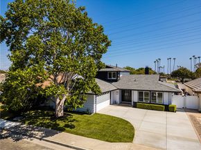 9802 Effingham  Drive, Huntington Beach CA 92646