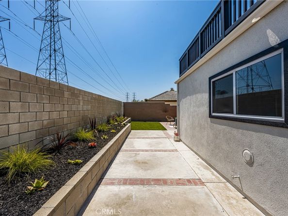 9802 Effingham  Drive, Huntington Beach CA 92646