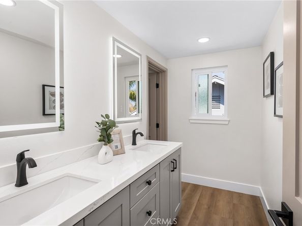 9802 Effingham  Drive, Huntington Beach CA 92646