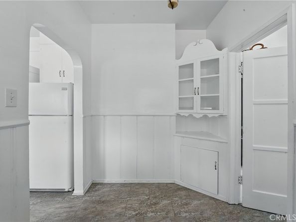 1327 S Burnside Avenue, Los Angeles CA 90019