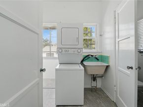 1327 S Burnside Avenue, Los Angeles CA 90019