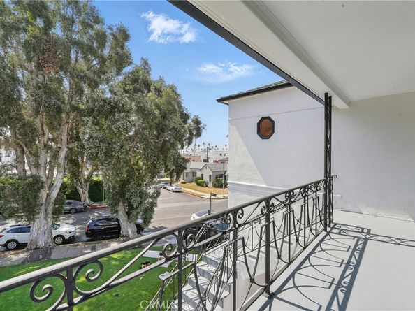 1327 S Burnside Avenue, Los Angeles CA 90019