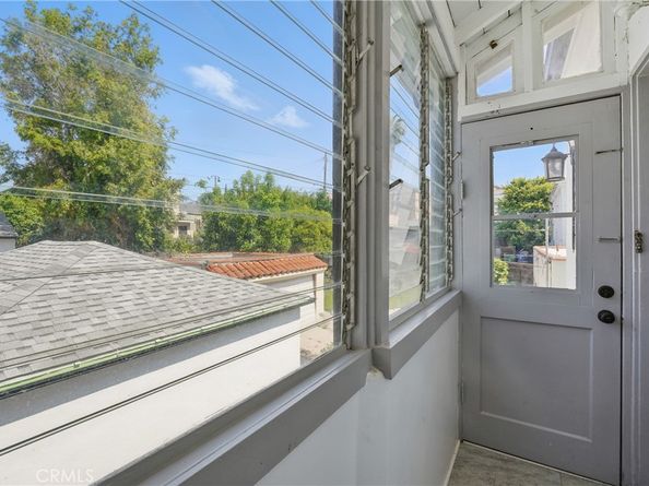 1327 S Burnside Avenue, Los Angeles CA 90019
