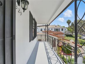1327 S Burnside Avenue, Los Angeles CA 90019