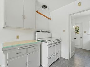 1327 S Burnside Avenue, Los Angeles CA 90019