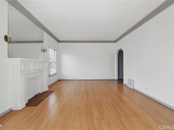 1327 S Burnside Avenue, Los Angeles CA 90019