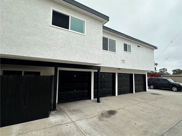 17372 Dairyview Circle, Huntington Beach CA 92647