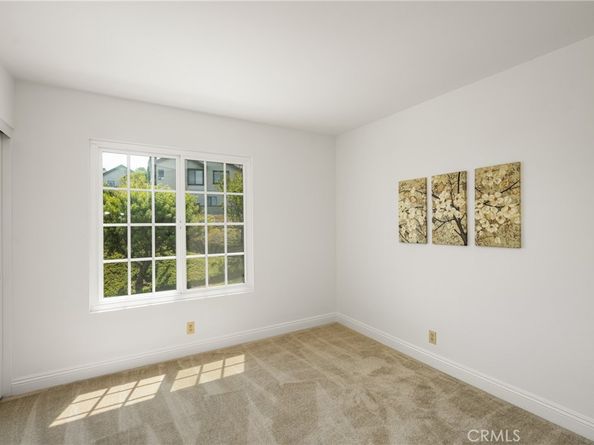580 S Londerry Ln, Anaheim Hills CA 92807
