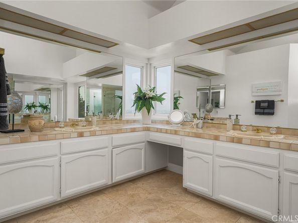 580 S Londerry Ln, Anaheim Hills CA 92807
