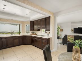 580 S Londerry Ln, Anaheim Hills CA 92807