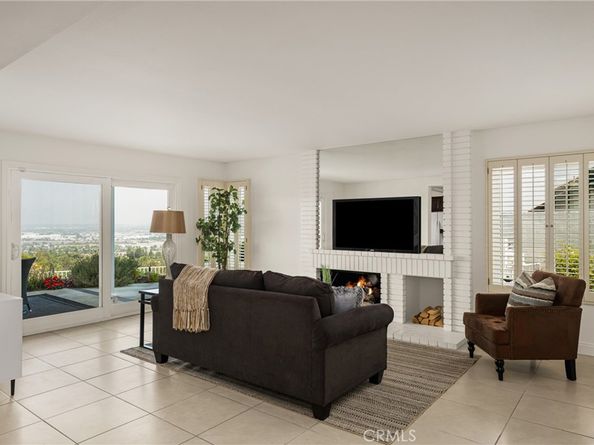 580 S Londerry Ln, Anaheim Hills CA 92807