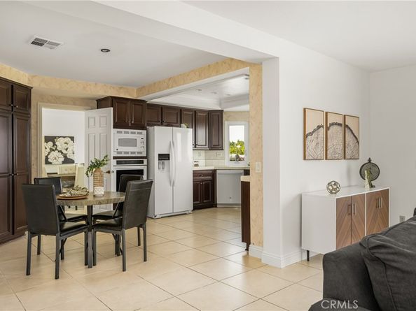 580 S Londerry Ln, Anaheim Hills CA 92807