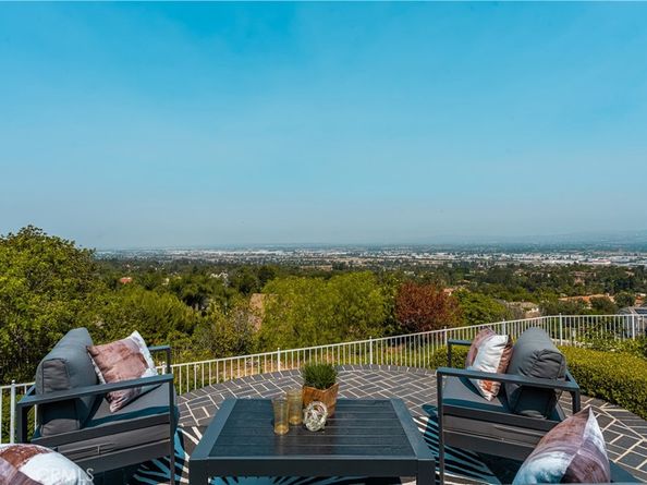 580 S Londerry Ln, Anaheim Hills CA 92807