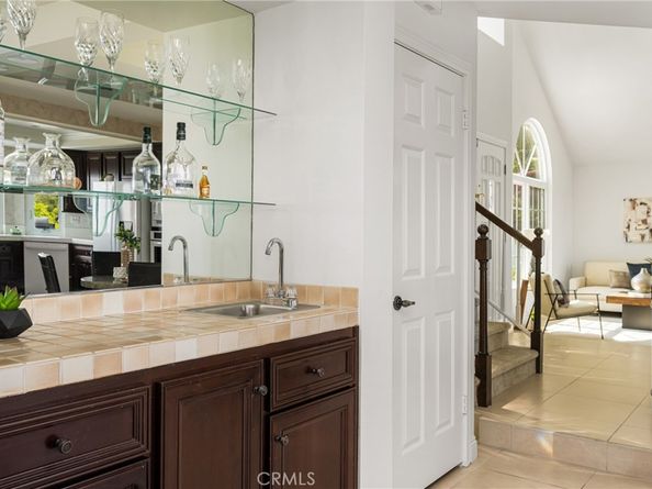580 S Londerry Ln, Anaheim Hills CA 92807