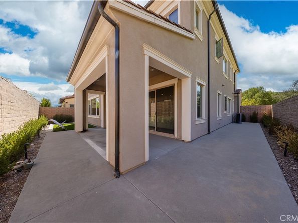 100 Jayhawk, Irvine CA 92602
