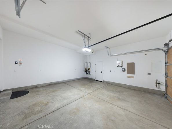 100 Jayhawk, Irvine CA 92602