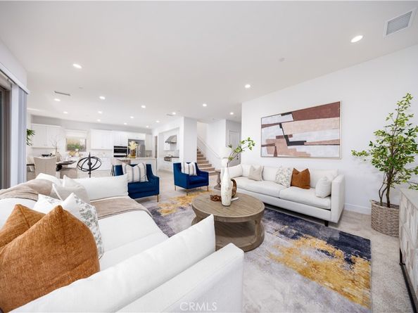 100 Jayhawk, Irvine CA 92602