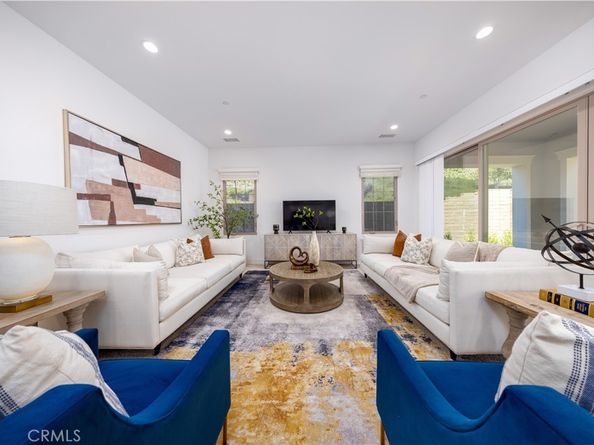 100 Jayhawk, Irvine CA 92602