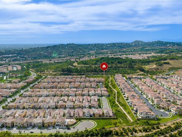 100 Jayhawk, Irvine CA 92602