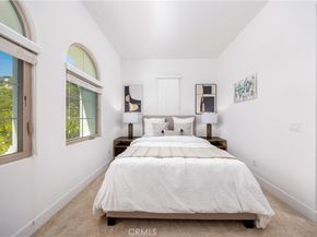 100 Jayhawk, Irvine CA 92602