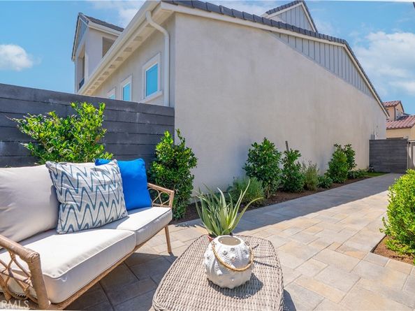 806 Sunrise Road, Rancho Mission Viejo CA 92694