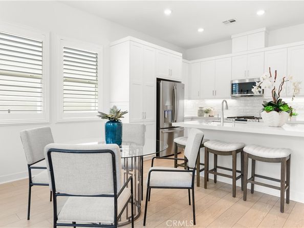 806 Sunrise Road, Rancho Mission Viejo CA 92694