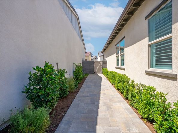 806 Sunrise Road, Rancho Mission Viejo CA 92694