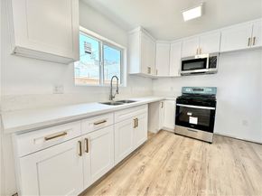 5718 S Manhattan Place, Los Angeles CA 90062