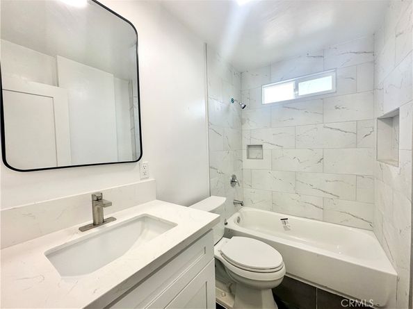 5718 S Manhattan Place, Los Angeles CA 90062