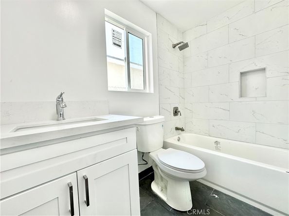 5718 S Manhattan Place, Los Angeles CA 90062