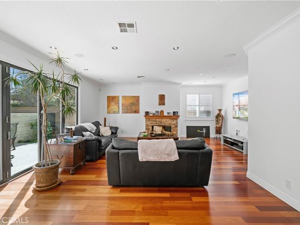 8 Delano, Irvine CA 92602