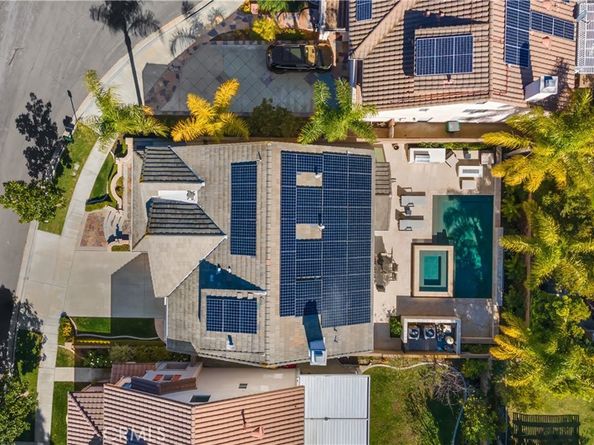 8 Delano, Irvine CA 92602