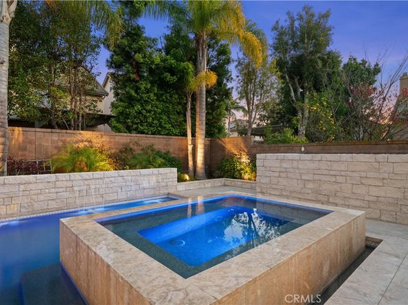 8 Delano, Irvine CA 92602