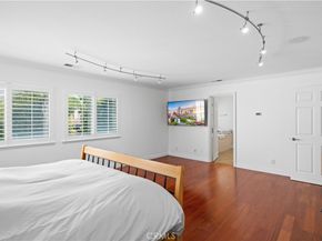 8 Delano, Irvine CA 92602