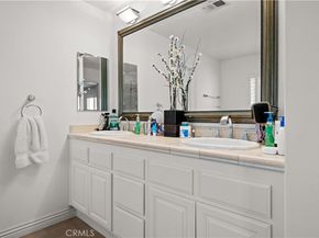 8 Delano, Irvine CA 92602