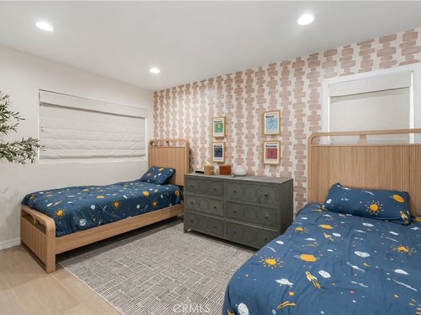 3460 San Rafael Circle, Costa Mesa CA 92626