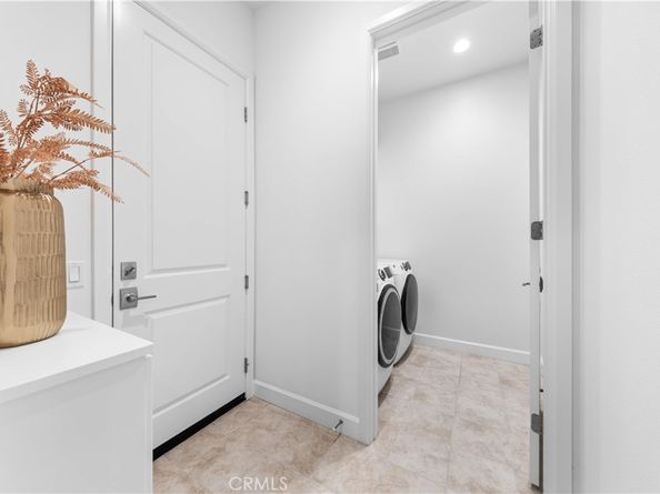138 Jayhawk, Irvine CA 92602