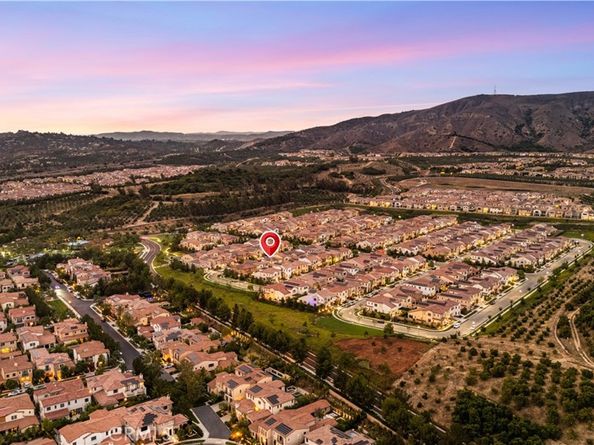 138 Jayhawk, Irvine CA 92602