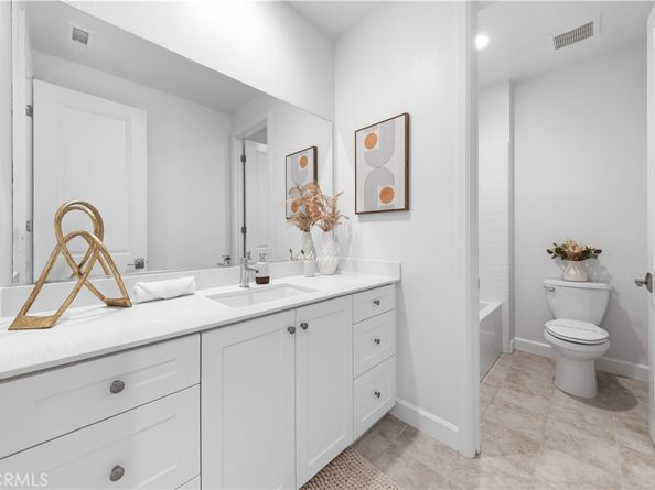 138 Jayhawk, Irvine CA 92602