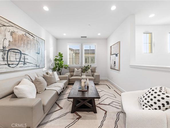 138 Jayhawk, Irvine CA 92602