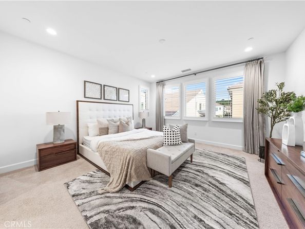 138 Jayhawk, Irvine CA 92602