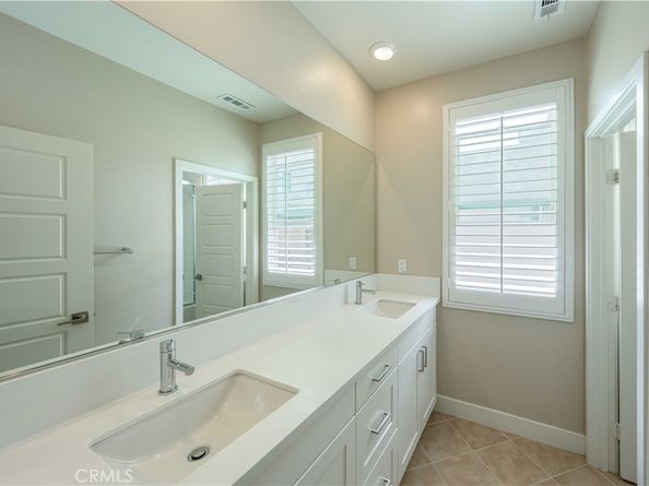 143 Interval, Irvine CA 92618