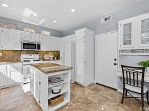 31 Cayman Brac, Aliso Viejo CA 92656