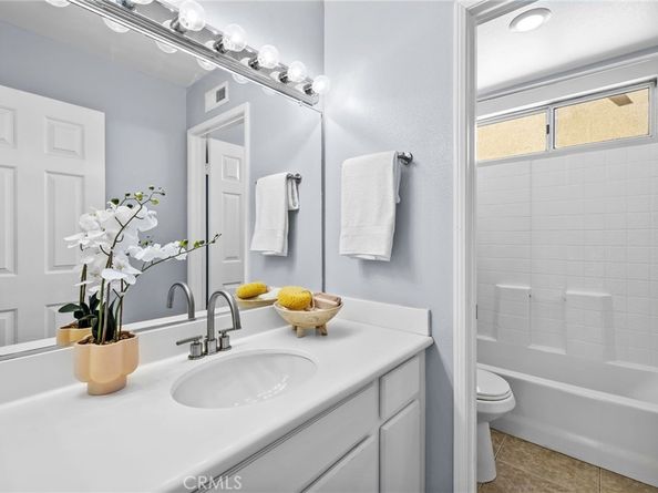 31 Cayman Brac, Aliso Viejo CA 92656